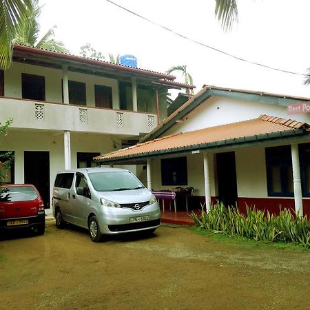 Rest Point Hotel Unawatuna Exterior photo
